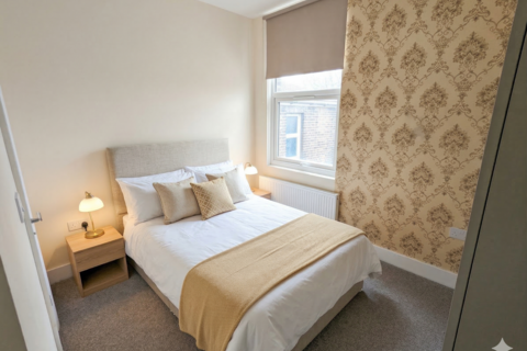 1 bedroom flat to rent, Station Road, Willesden Junction, London NW10