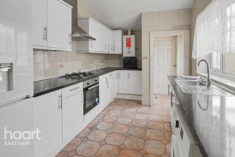 2 bedroom terraced house for sale, Welbeck Road, London