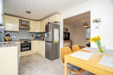 2 bedroom terraced house for sale, Tallis Lane, Browns Wood, Milton Keynes, MK7