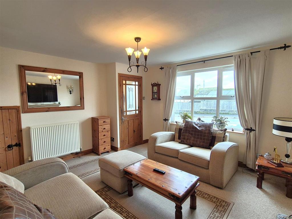 Sitting room .jpg