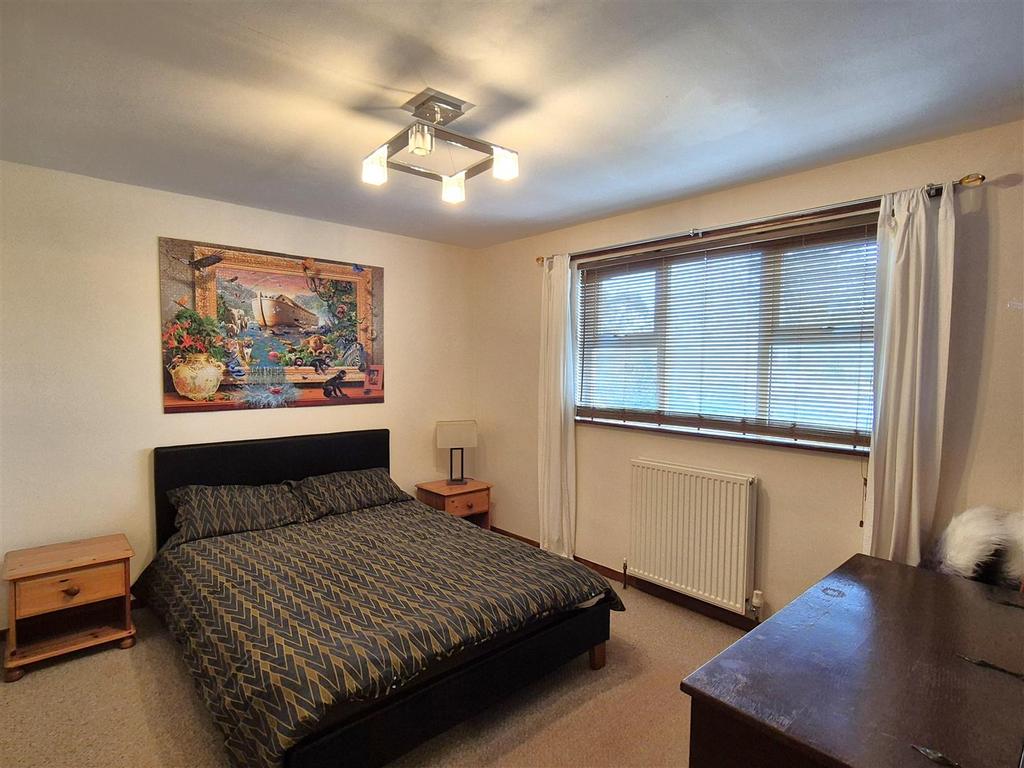 Rear Bedroom.jpg