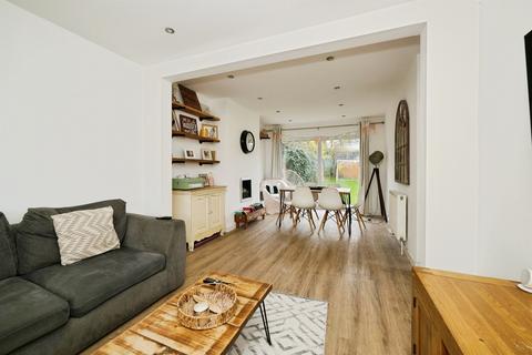 4 bedroom semi-detached house for sale, Brookfield Road, Haversham, Milton Keynes