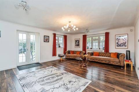 3 bedroom detached house for sale, Broomhill Way, Eastleigh
