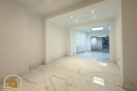 5 bedroom semi-detached house for sale, Jersey Road, Greater London, TW7