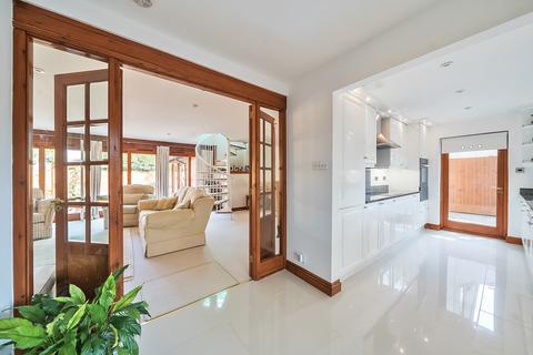 undefined, New Road, Stokenchurch, HP14