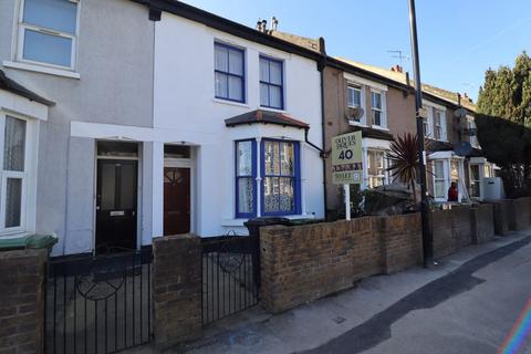 4 bedroom terraced house to rent, Trundleys Road, Deptford SE8