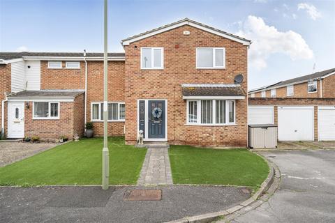 4 bedroom semi-detached house for sale, The Keep, Portchester,