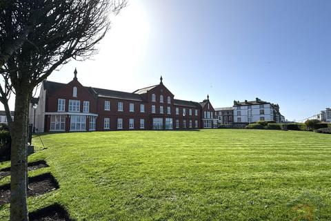 2 bedroom apartment for sale, Promenade, Southport, PR9 0EG