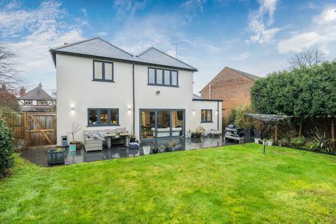 undefined, Beech Tree Road, Holmer Green, HP15