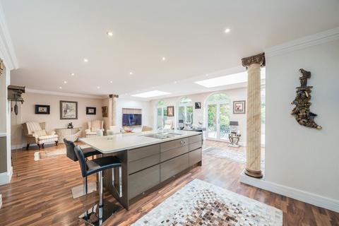 undefined, St. Marys Crescent, Isleworth TW7