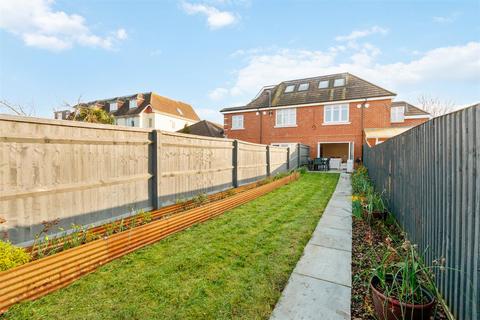 4 bedroom house for sale, Florence Avenue, Morden SM4