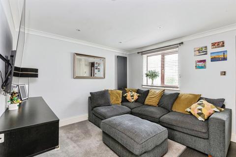 2 bedroom terraced house for sale, Plantagenet Crescent, Bournemouth