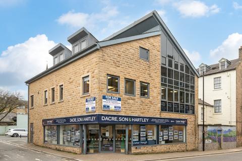 Retail property (high street) for sale, 17 Albert St Harrogate HG1 1JX