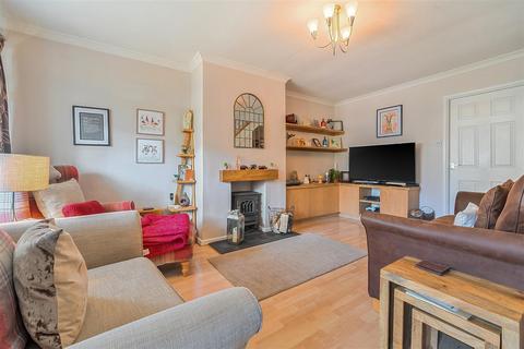 4 bedroom semi-detached house for sale, Brabham Close, Kidderminster