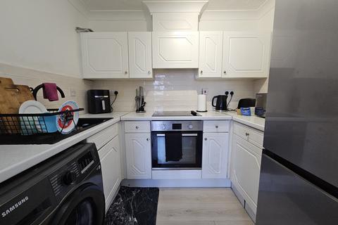 undefined, Earls Meade, LUTON