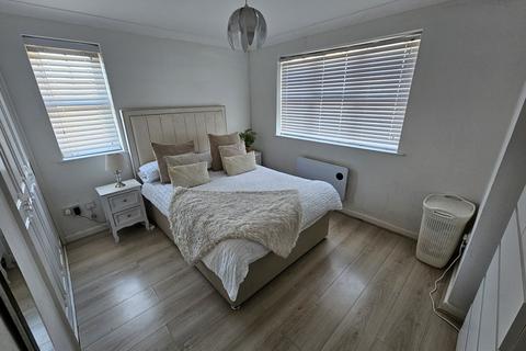 undefined, Earls Meade, LUTON