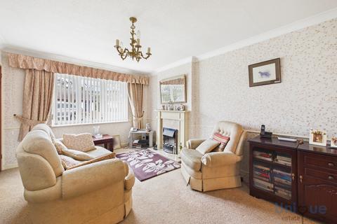 3 bedroom bungalow for sale, St. Ives Avenue, Freckleton PR4