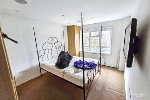 undefined, South Croydon CR2