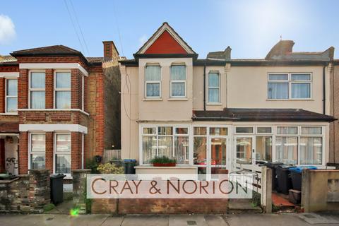 Woodside Road, South Norwood, SE25