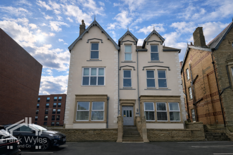 Studio for sale, Clifton Drive North, Lytham St Annes, Lancashire
