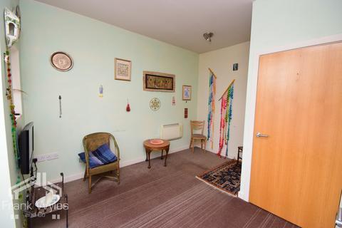 Studio for sale, Clifton Drive North, Lytham St Annes, Lancashire