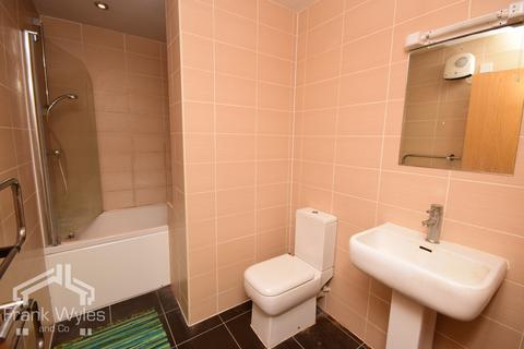 Studio for sale, Clifton Drive North, Lytham St Annes, Lancashire