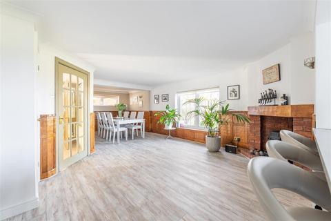 4 bedroom terraced house for sale, Brandling Mews, Melton Park, NE3