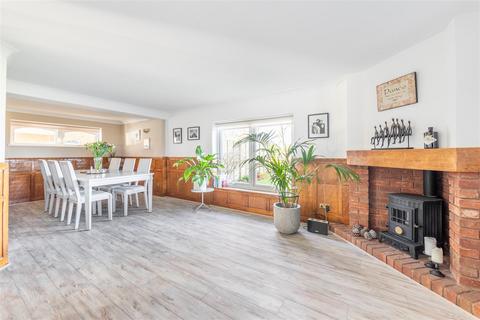4 bedroom terraced house for sale, Brandling Mews, Melton Park, NE3