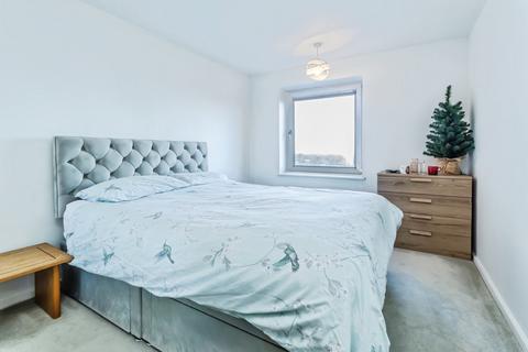2 bedroom flat for sale, Deverill Court, Avenue Road, London, SE20