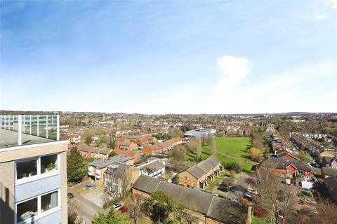 2 bedroom flat for sale, Deverill Court, Avenue Road, London, SE20