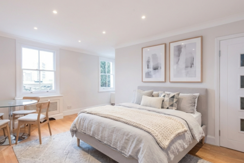 undefined, Sutherland Avenue, London, W9