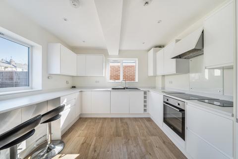 undefined, Pickering Road, Gloucestershire GL53