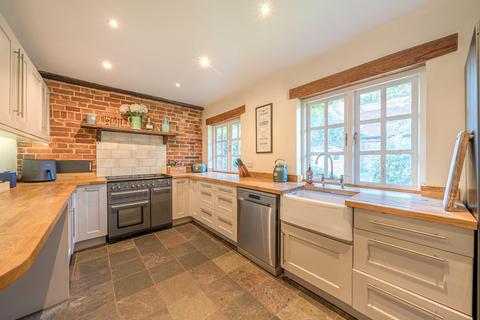 undefined, Petworth Road, Chiddingfold, GU8