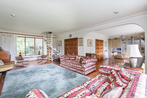 undefined, The Drive, Coombe Estate, Kingston upon Thames, KT2