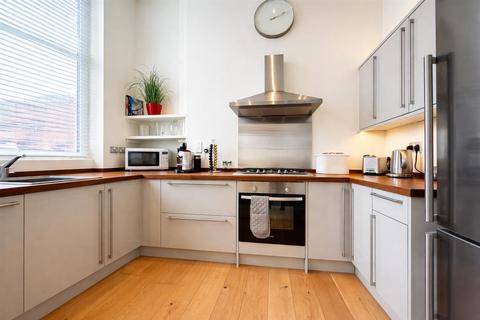 1 bedroom flat to rent, Promenade, Cheltenham GL50 1LR