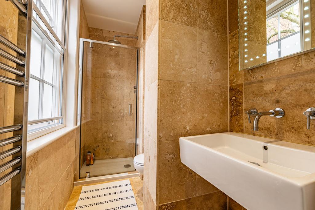 Ensuite