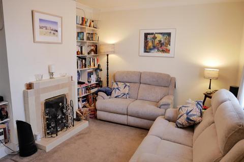 2 bedroom semi-detached house for sale, London Road, Chippenham