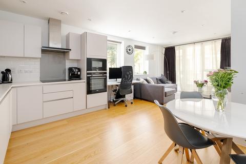 1 bedroom flat for sale, Tollgate Gardens, London, NW6