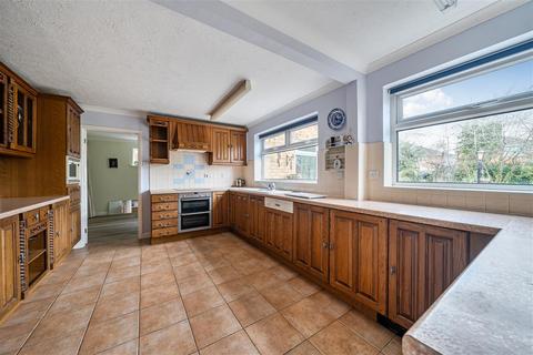 4 bedroom detached house for sale, Tyne Crescent, Bedford