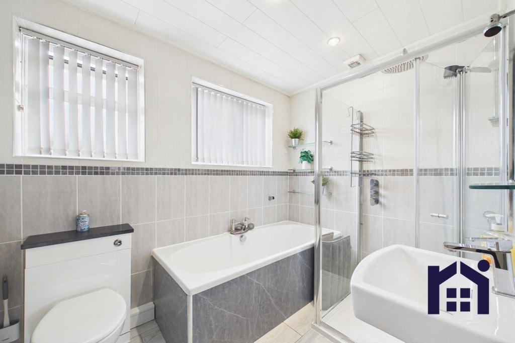 Family bathroom