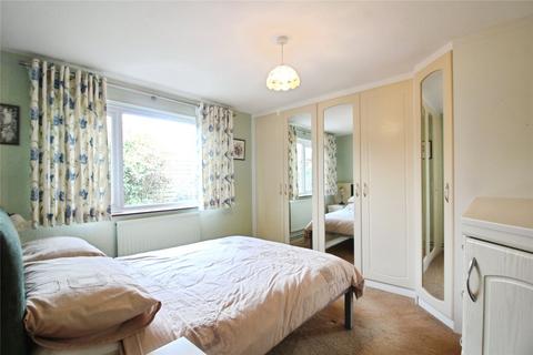 2 bedroom bungalow for sale, The Gardens, Reading RG8