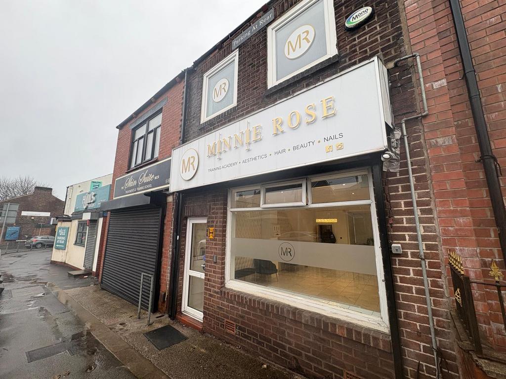 FRONT SHOT 337 OLDHAM ROAD, MANCHESTER.jpeg
