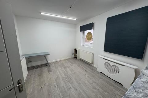 Property for sale, Oldham Road, Middleton