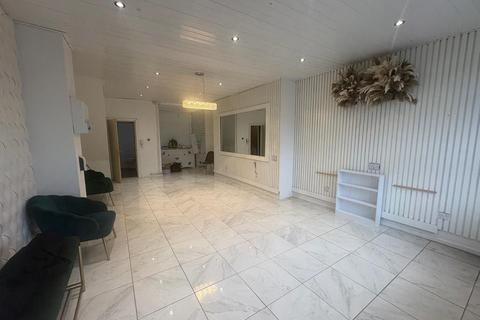 Property for sale, Oldham Road, Middleton