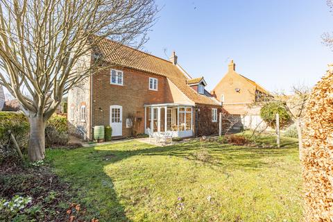 undefined, Privacy and Practicality in the Heart of Burnham Market