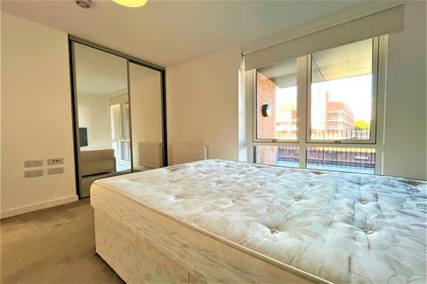 2 bedroom flat to rent, 12 Copenhagen Place, London E14