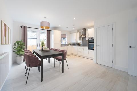 3 bedroom terraced house for sale, The Pastures, Wood View, Grays