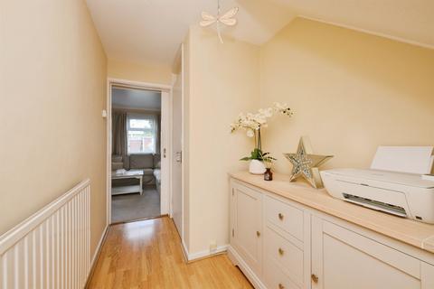 4 bedroom end of terrace house for sale, Ditchfield Road, Hoddesdon