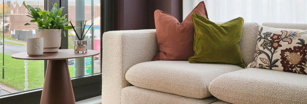 Glasswater-locks, A close up image of the sofa...