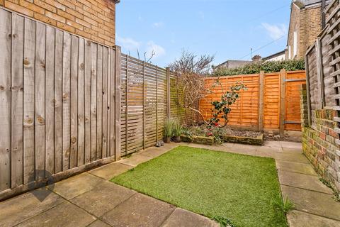 1 bedroom maisonette for sale, Balvernie Grove, London